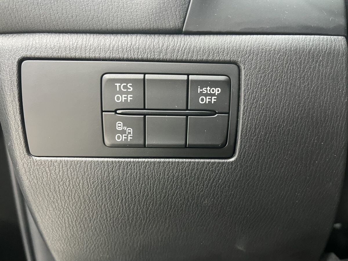 Mazda CX-4 2022 - фото автомобиля