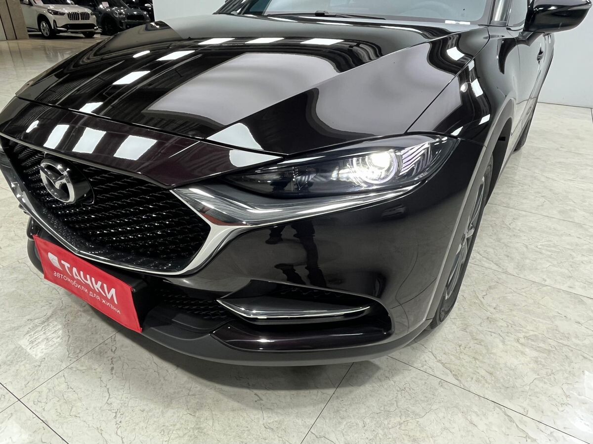 Mazda CX-4 2022 - фото автомобиля