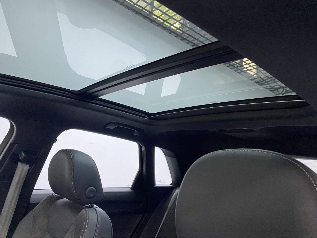 Audi Q3 2022 - фото автомобиля