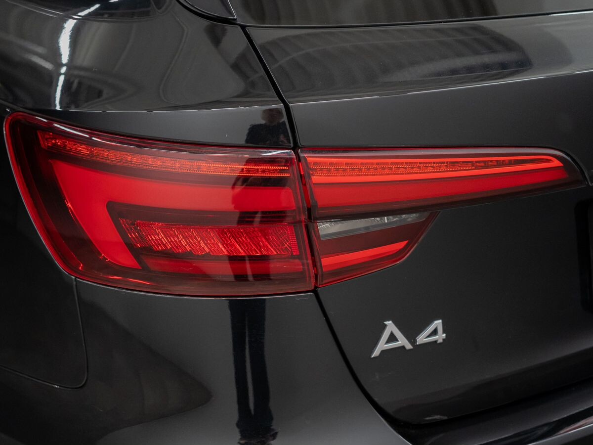 Audi A4 2017 - фото автомобиля