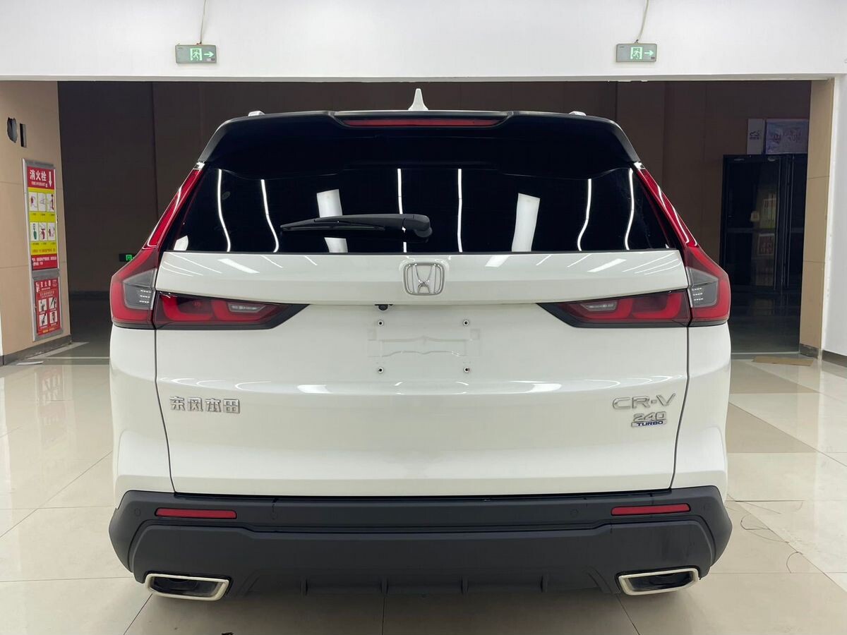 Honda CR-V 2022 - фото автомобиля