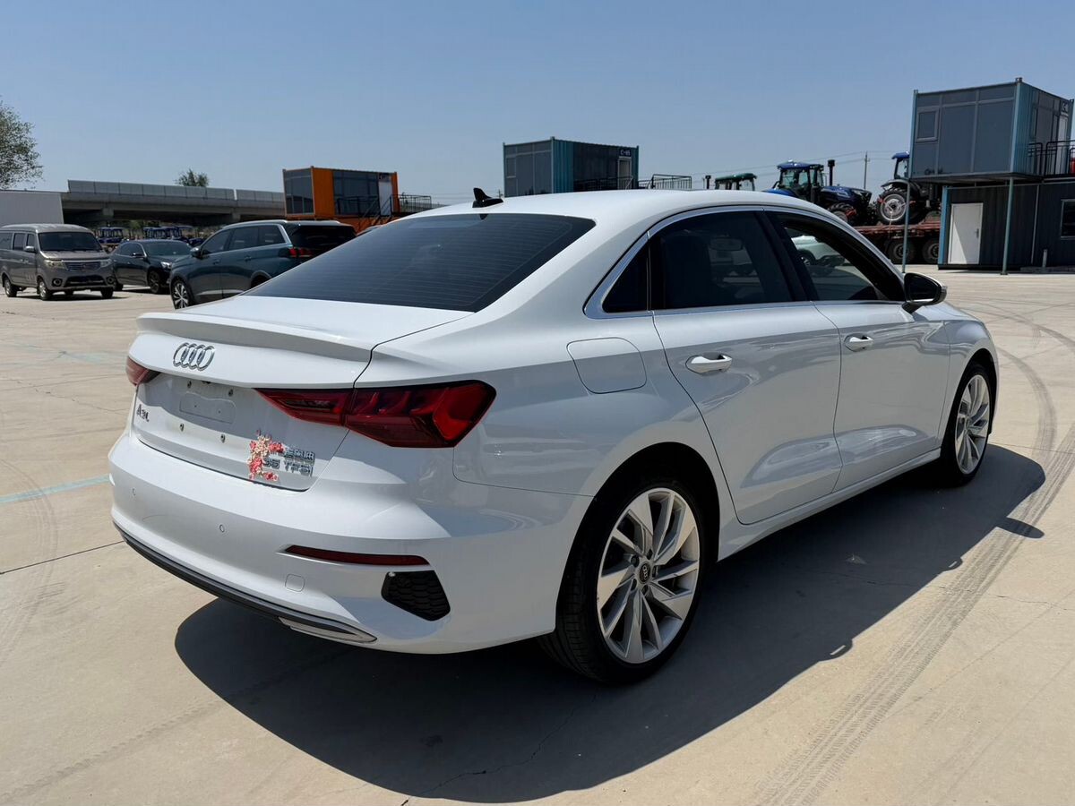 Audi A3 2023 - фото автомобиля