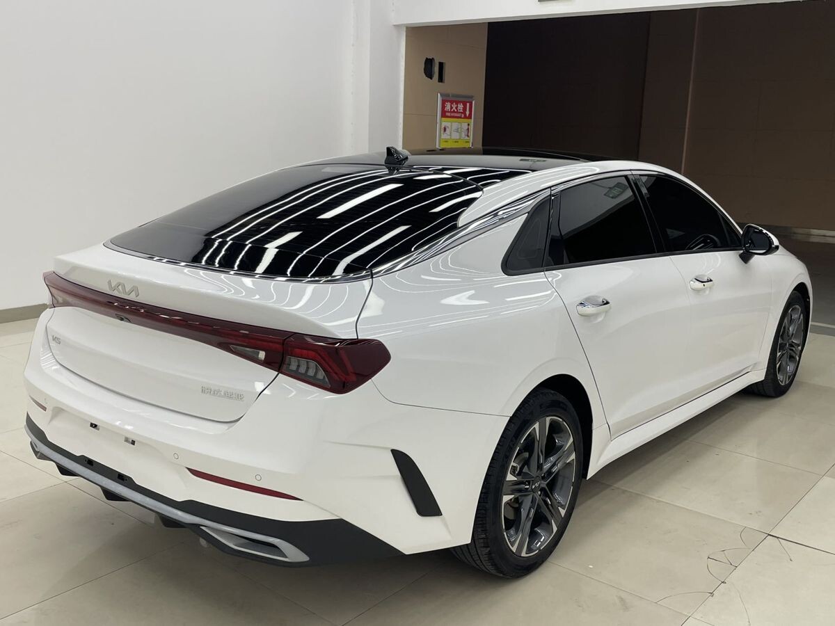 Kia K5 2022 - фото автомобиля