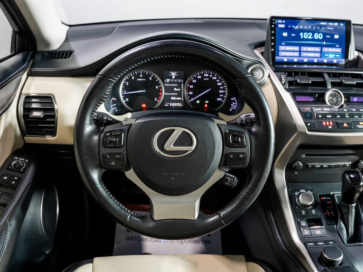 Lexus NX200 2015 - фото автомобиля