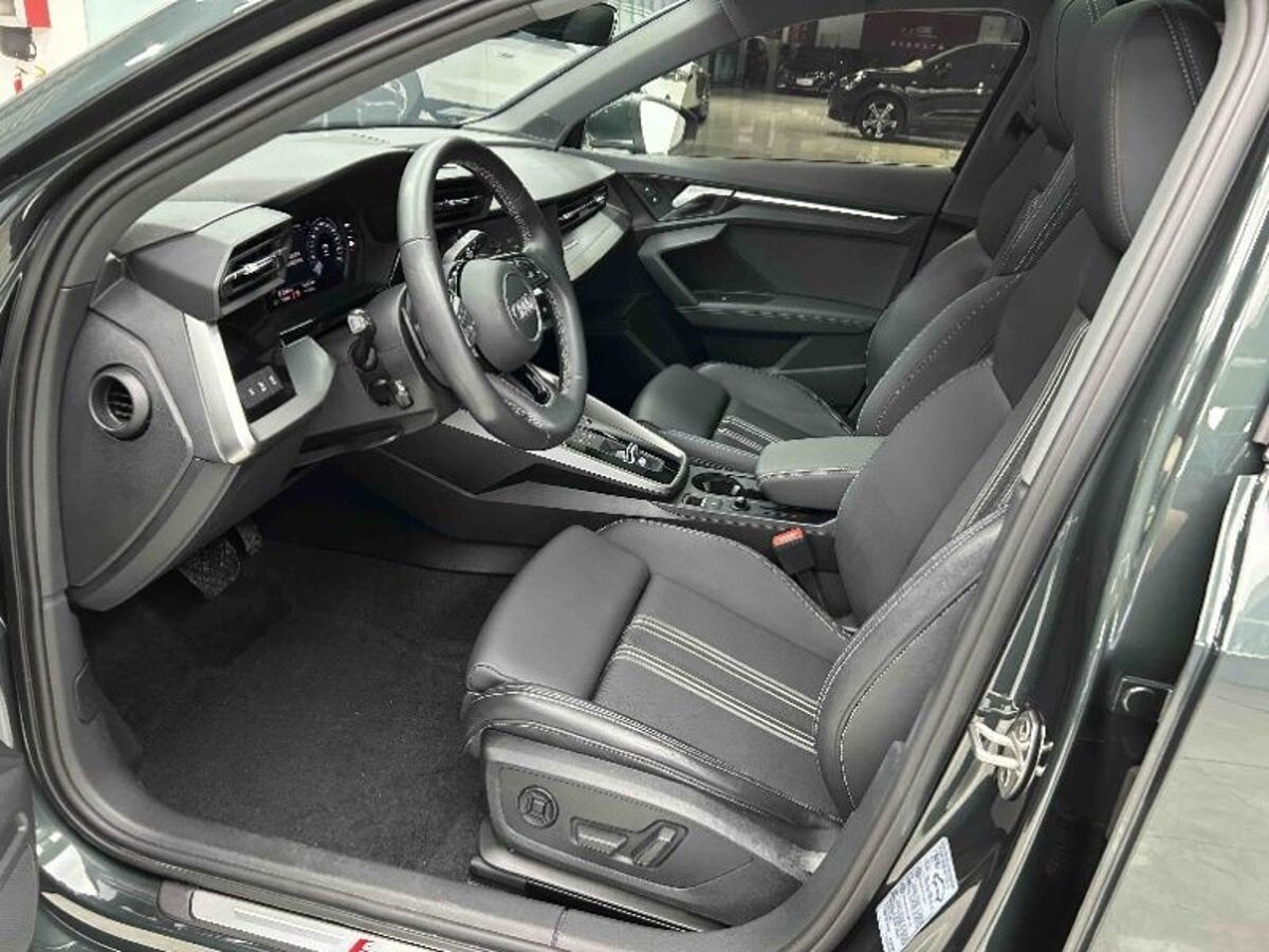 Audi A3 2023 - фото автомобиля