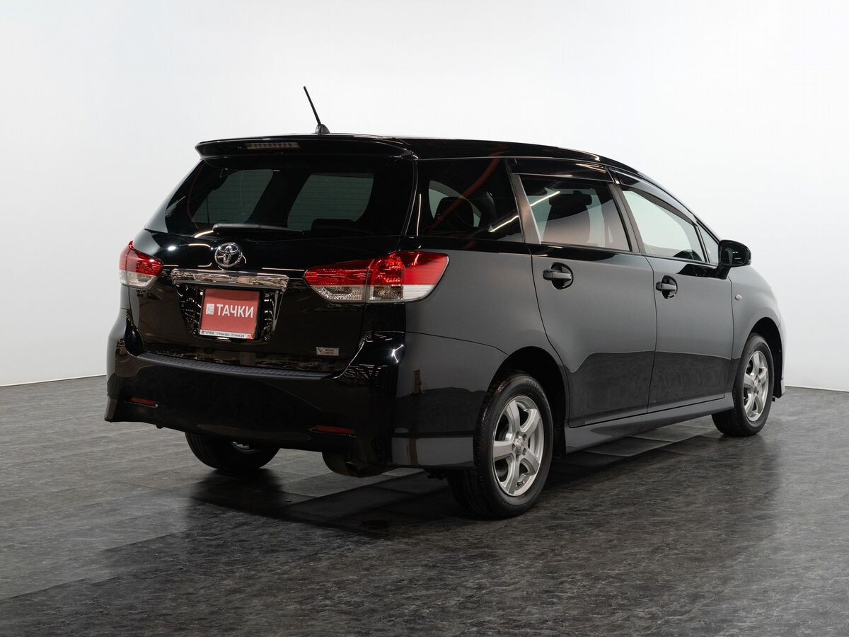 Toyota Wish 2009 - фото автомобиля