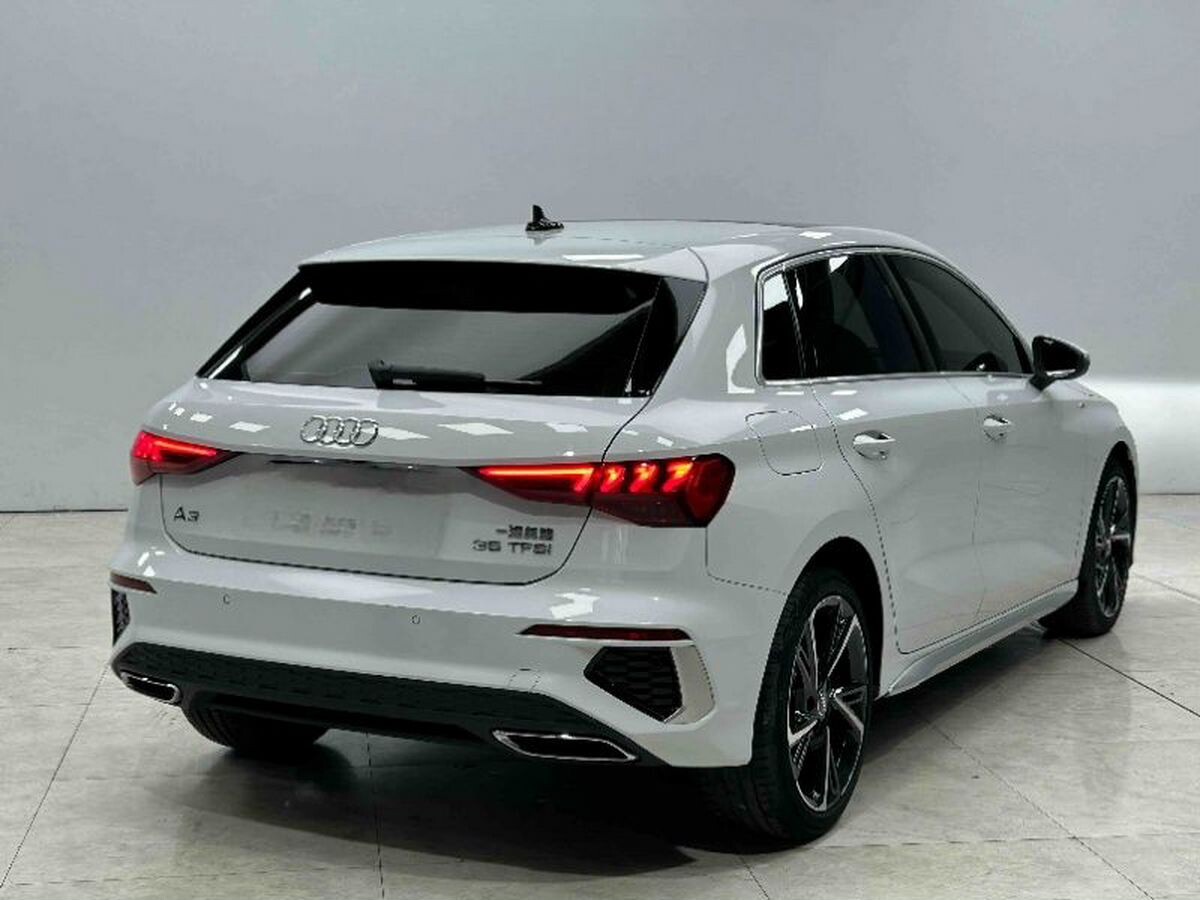 Audi A3 2021 - фото автомобиля
