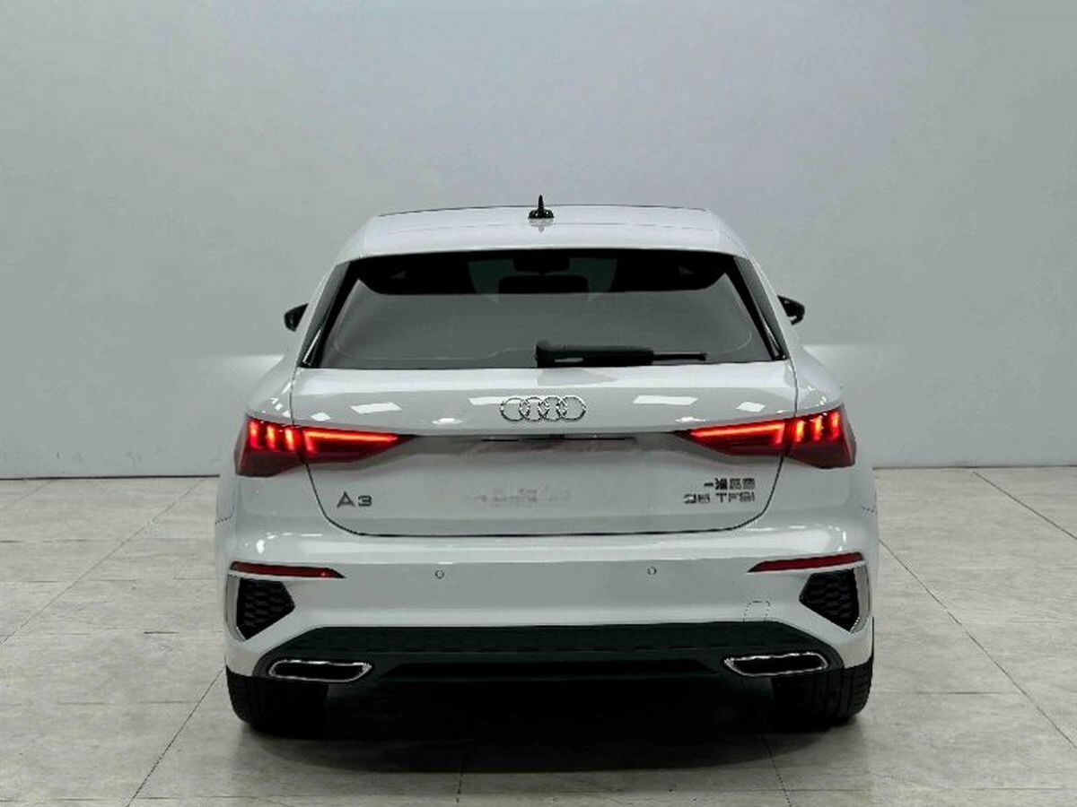 Audi A3 2021 - фото автомобиля