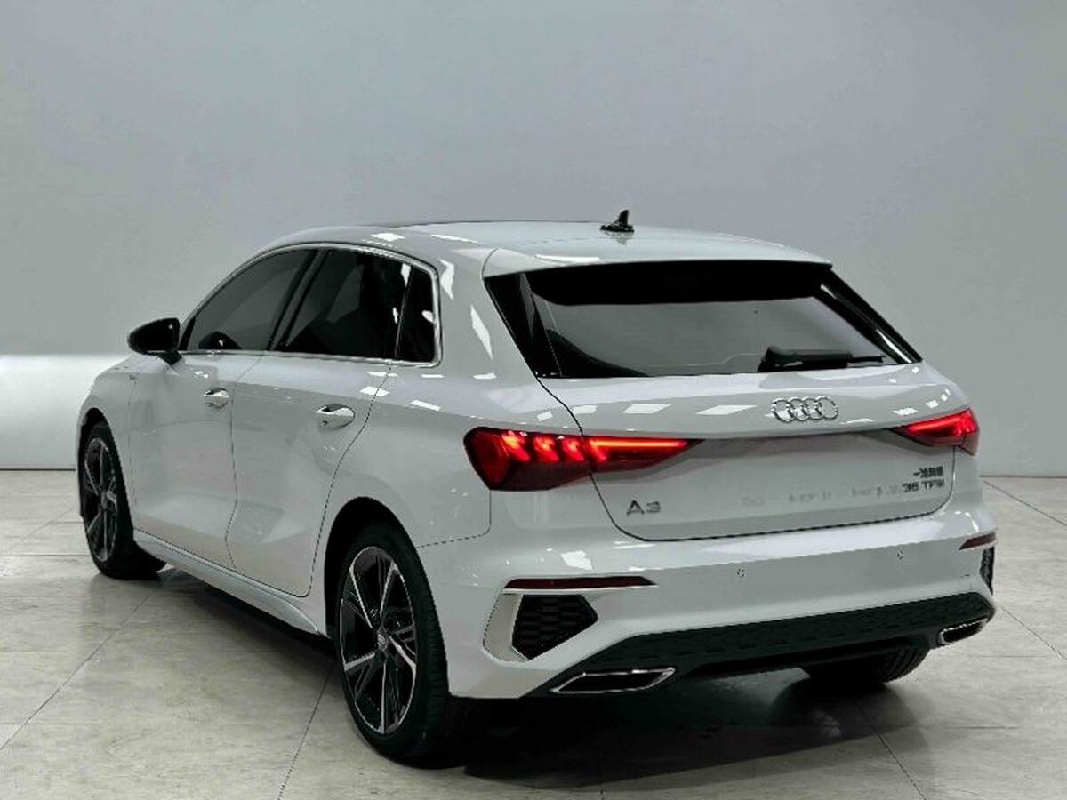 Audi A3 2021 - фото автомобиля