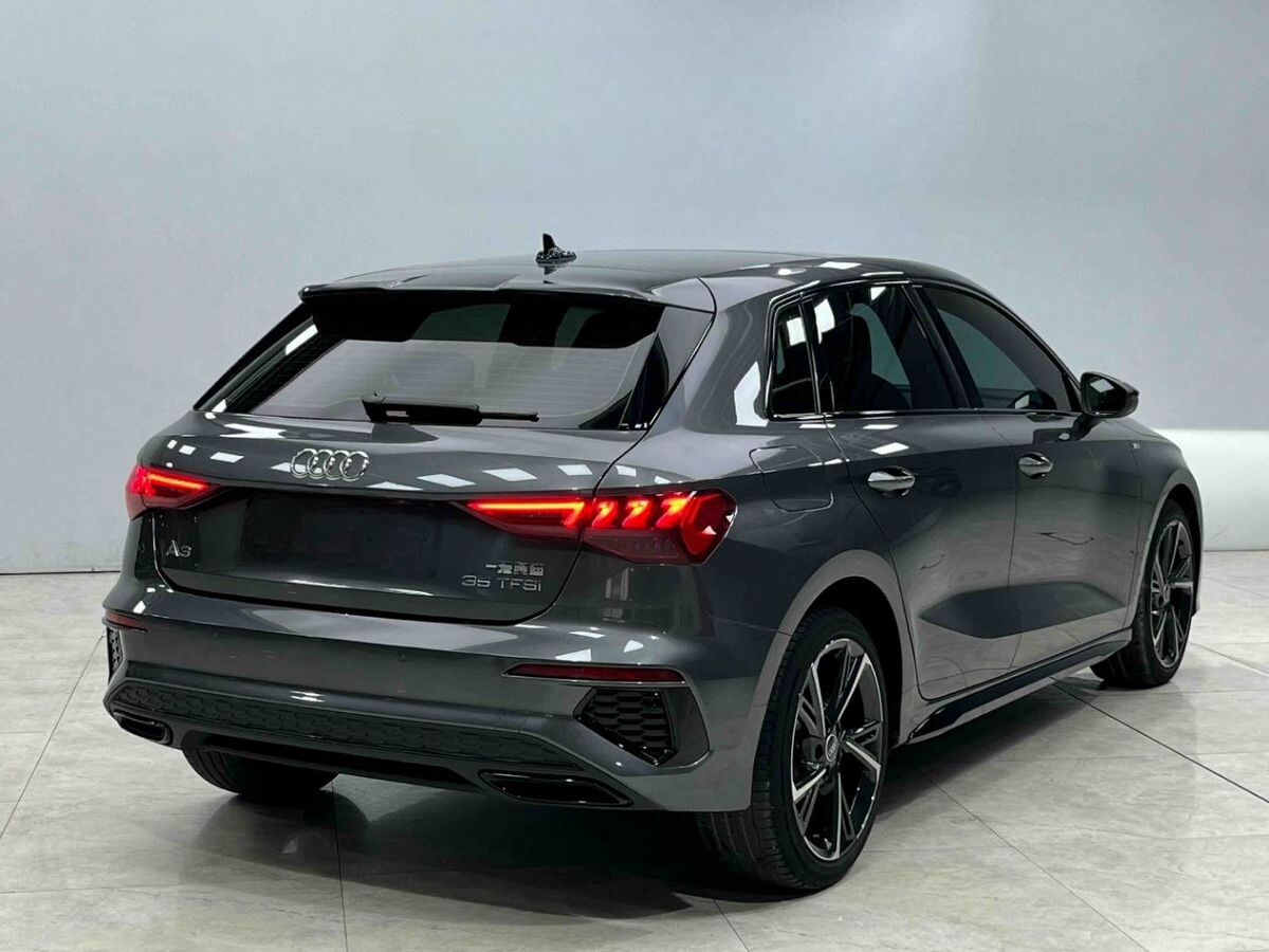 Audi A3 2022 - фото автомобиля
