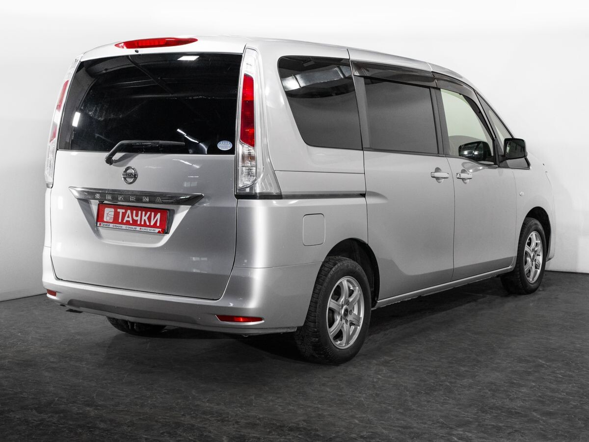 Nissan Serena 2012 - фото автомобиля