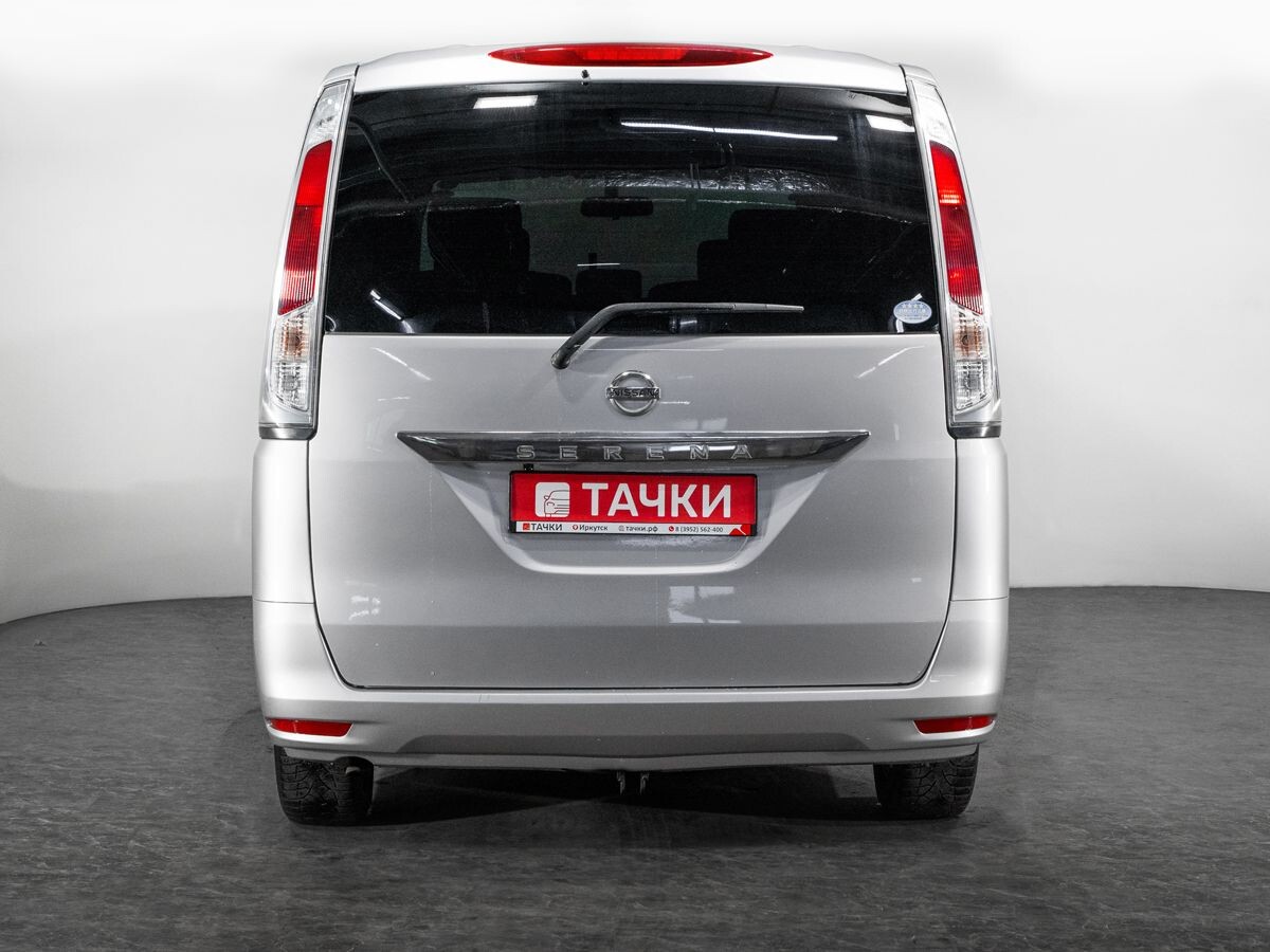 Nissan Serena 2012 - фото автомобиля