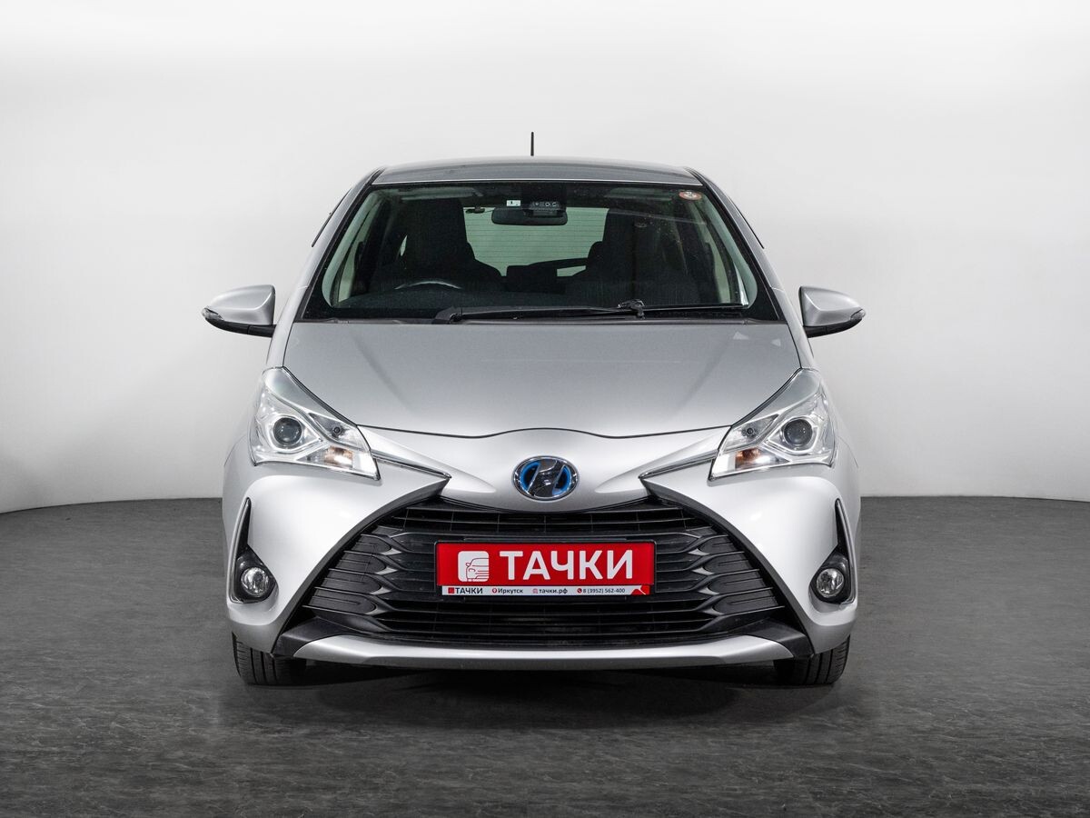 Toyota Vitz 2017 - фото автомобиля