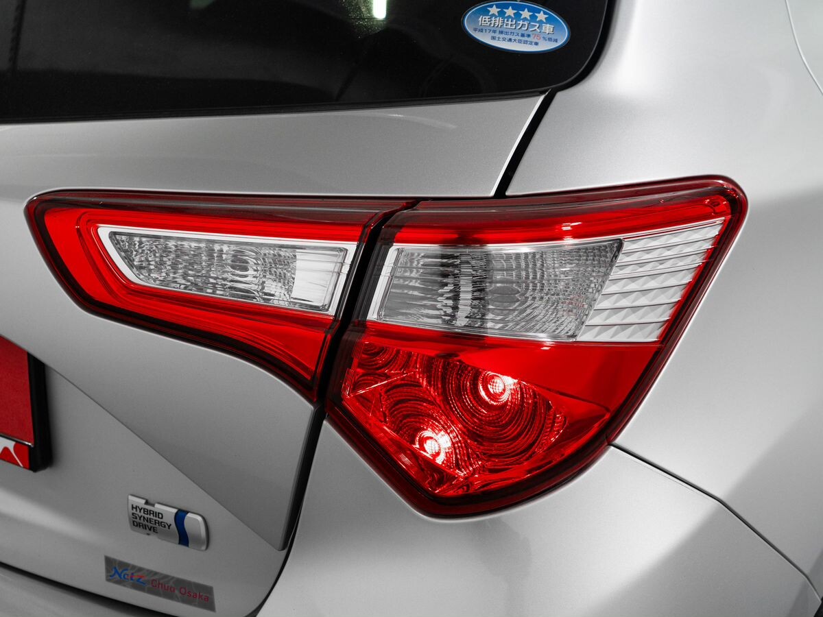 Toyota Vitz 2017 - фото автомобиля