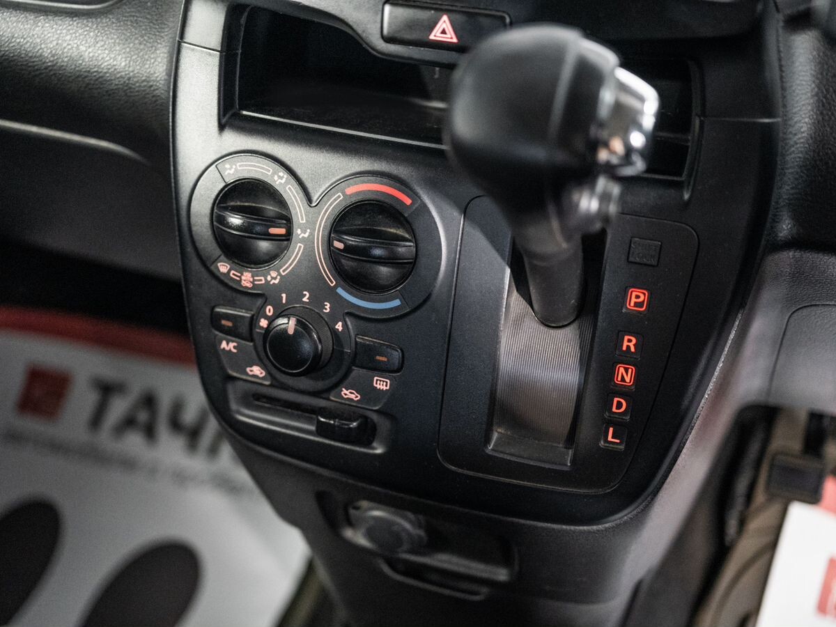 Suzuki Solio 2019 - фото автомобиля