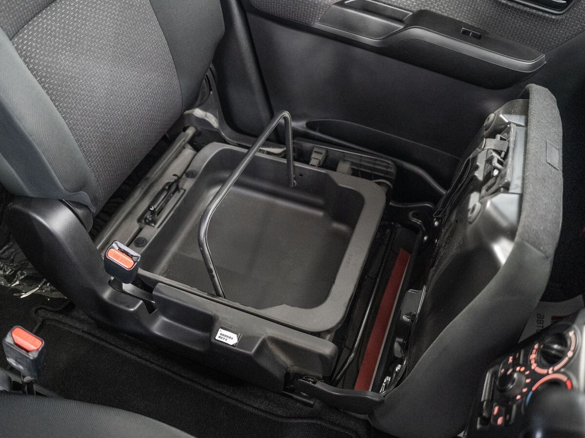 Suzuki Solio 2019 - фото автомобиля