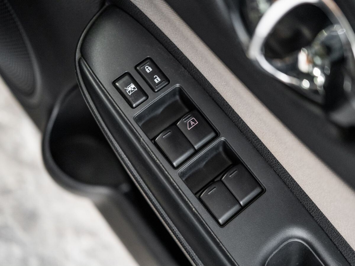 Nissan Note 2019 - фото автомобиля