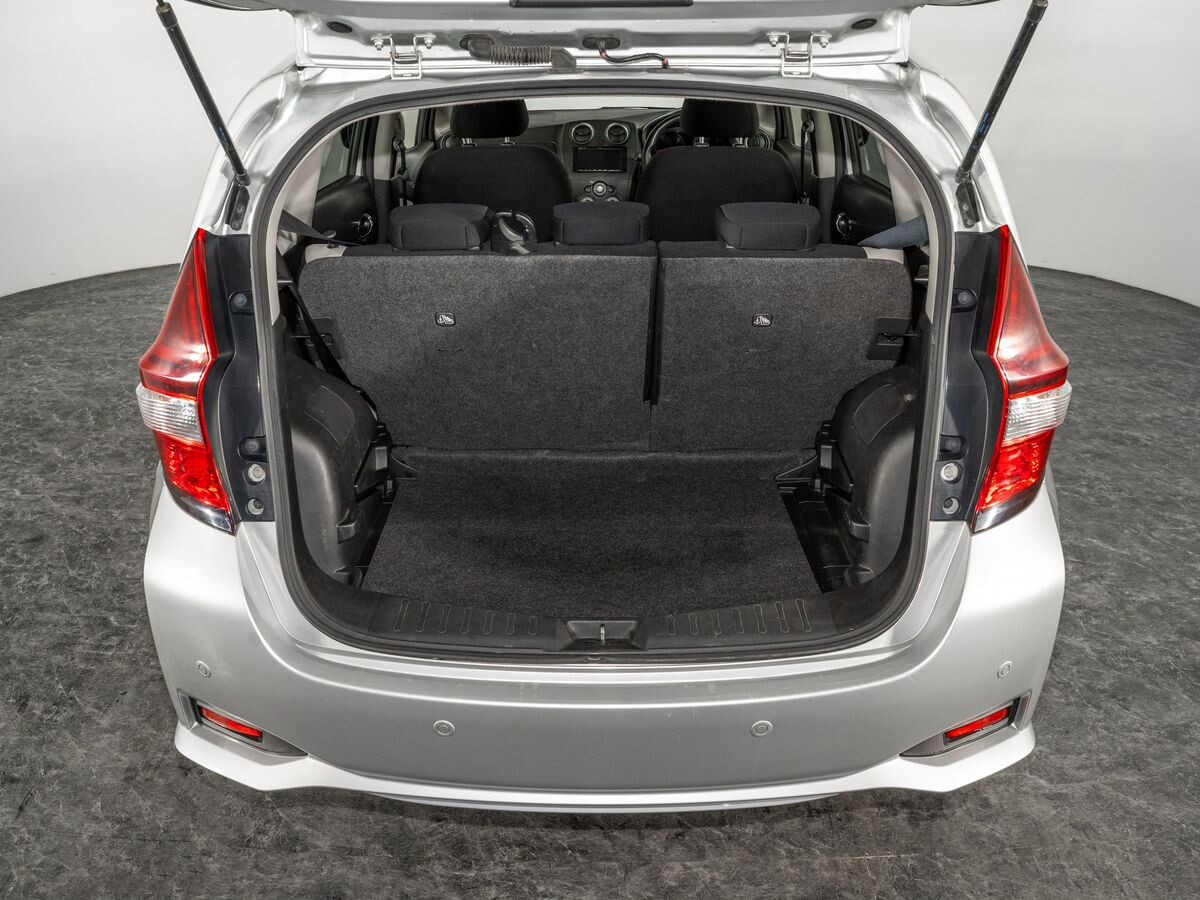 Nissan Note 2019 - фото автомобиля