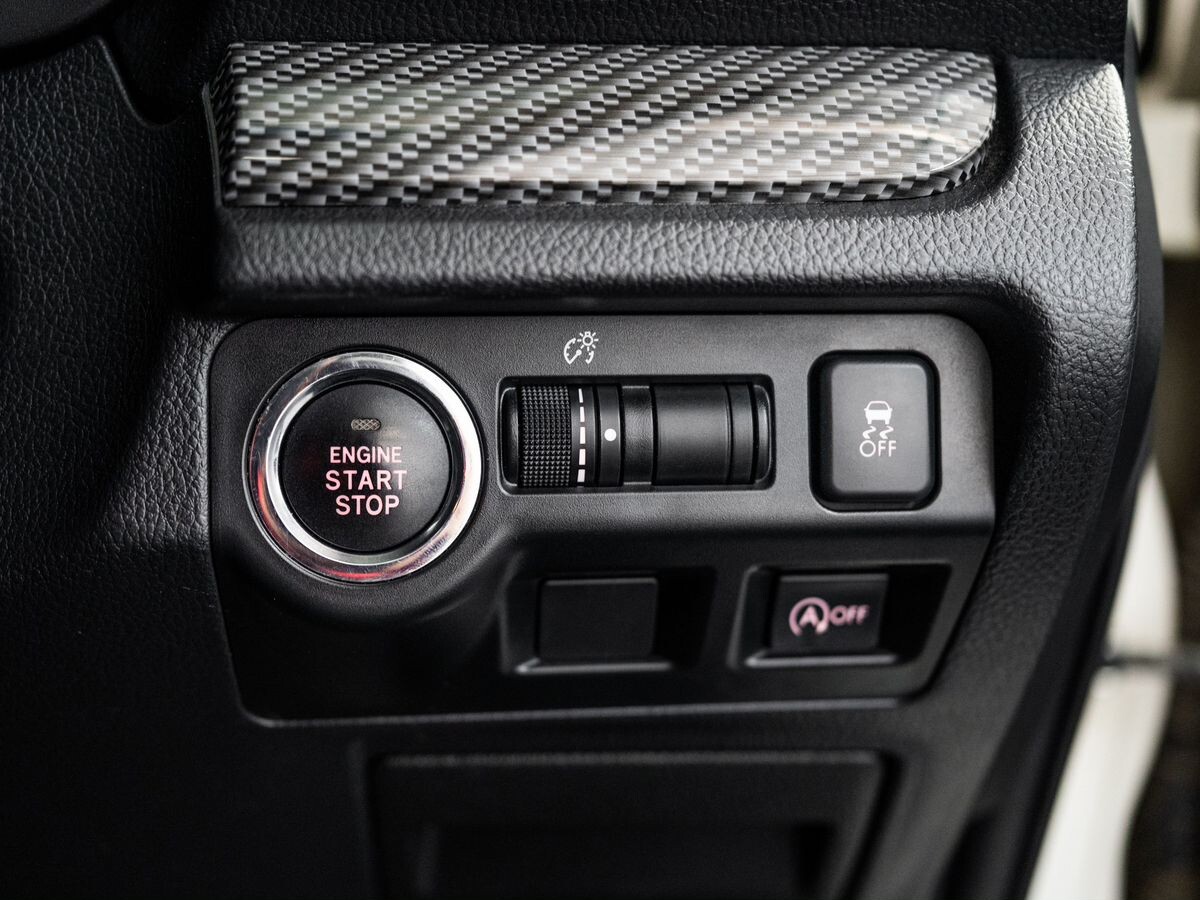 Subaru XV 2015 - фото автомобиля