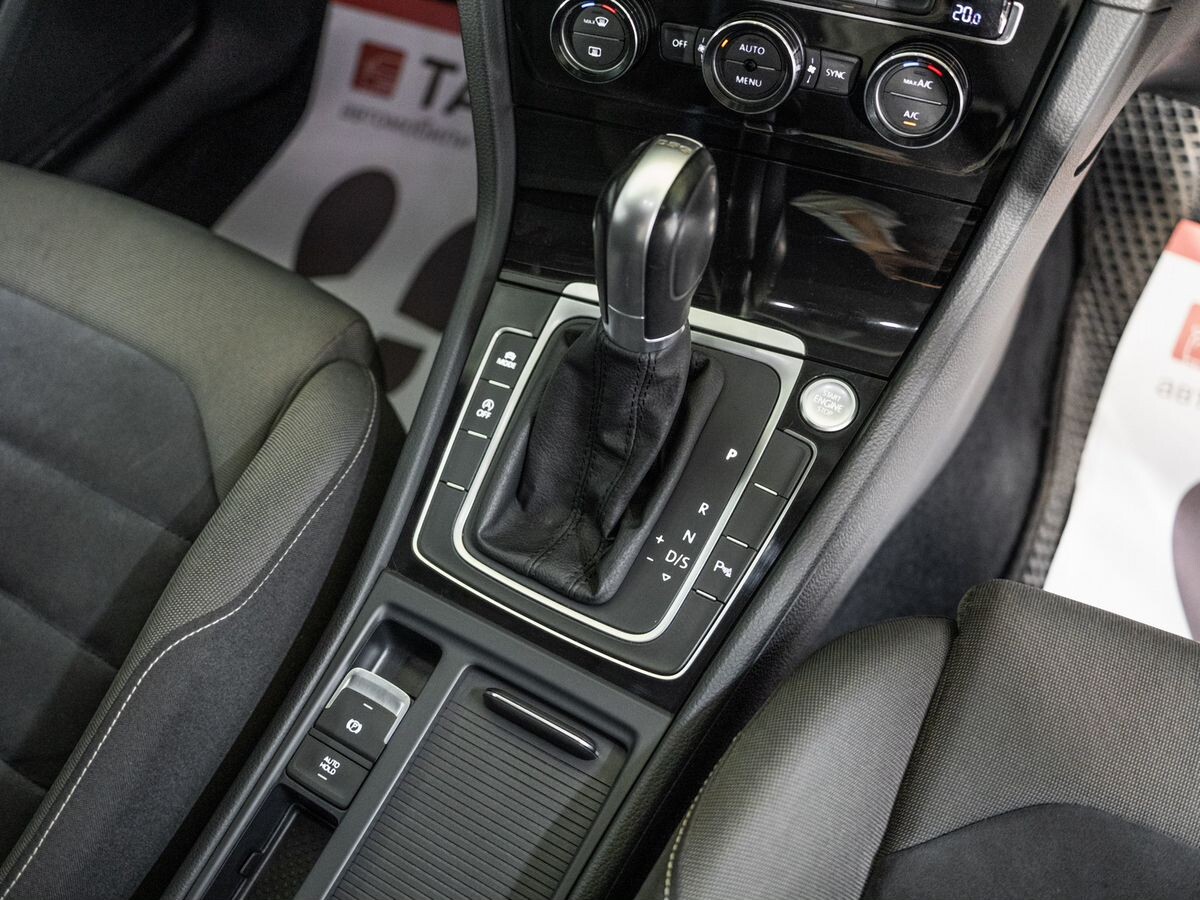 Volkswagen Golf 2014 - фото автомобиля