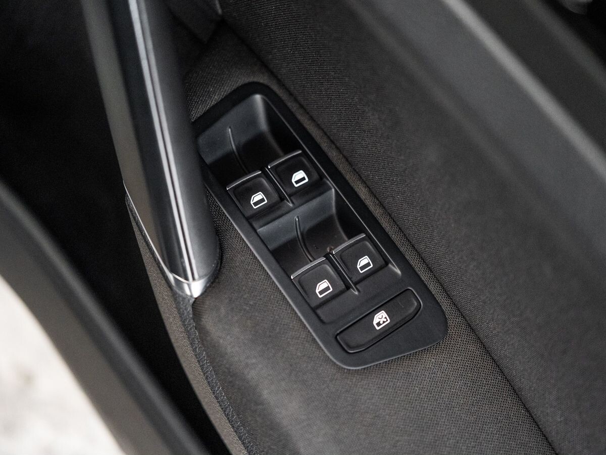 Volkswagen Golf 2014 - фото автомобиля