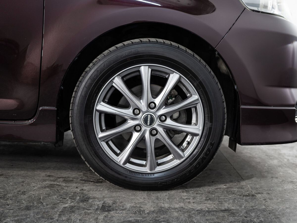 Toyota Corolla Rumion 2011 - фото автомобиля