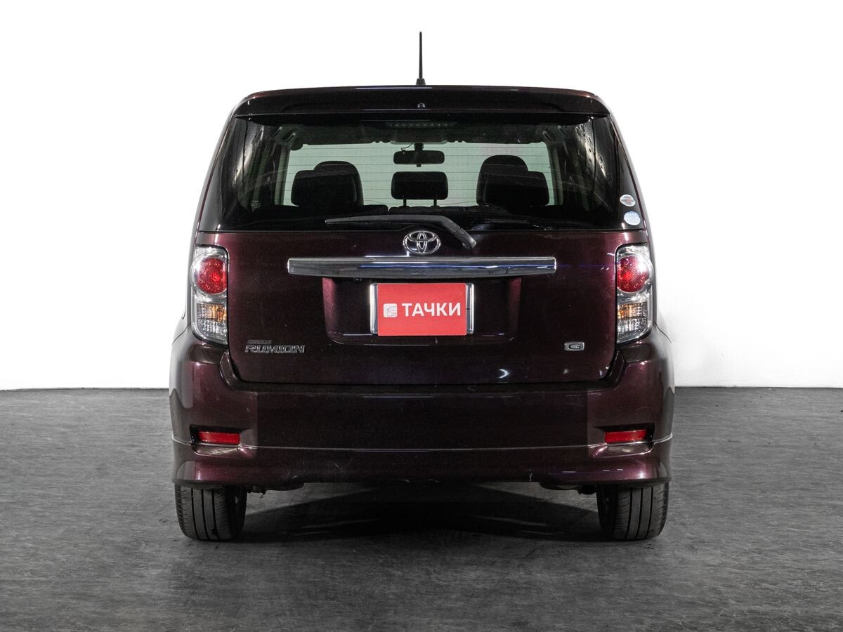 Toyota Corolla Rumion 2011 - фото автомобиля