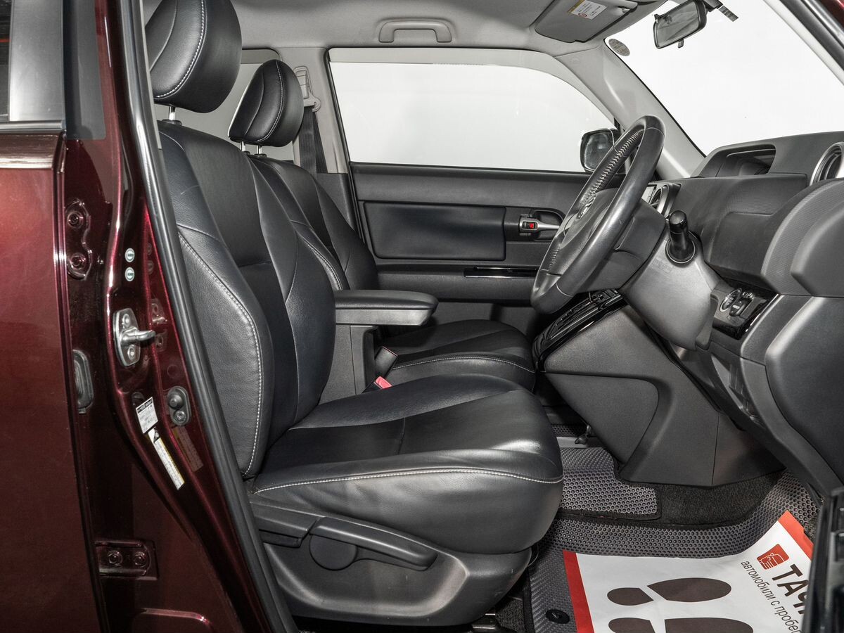 Toyota Corolla Rumion 2011 - фото автомобиля