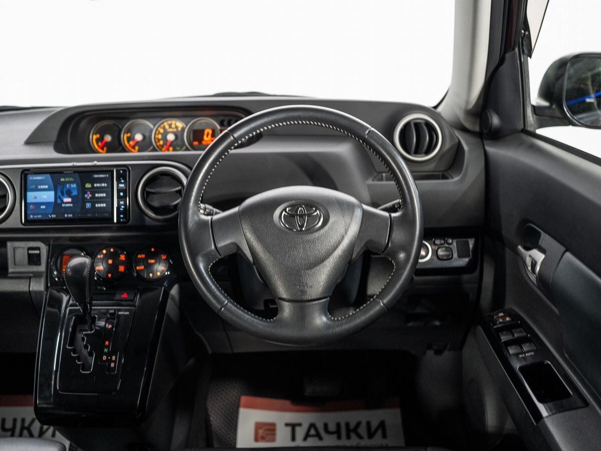 Toyota Corolla Rumion 2011 - фото автомобиля