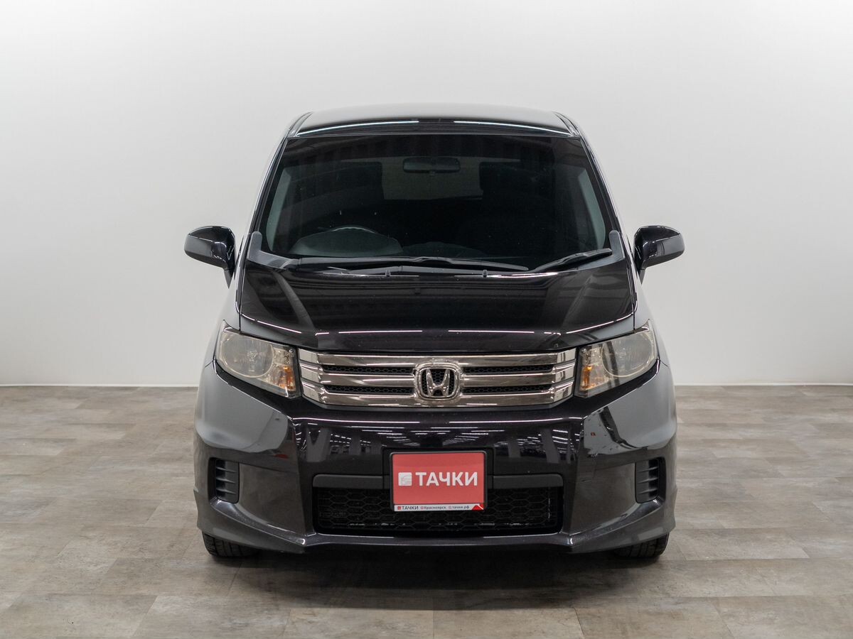 Honda Freed Spike 2010 - фото автомобиля