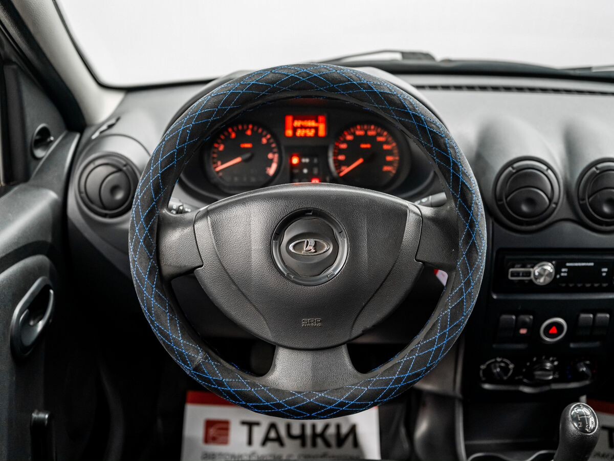 Лада Ларгус 2015 - фото автомобиля