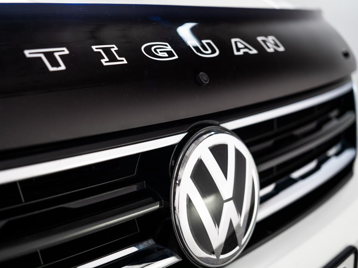 Volkswagen Tiguan 2020 - фото автомобиля