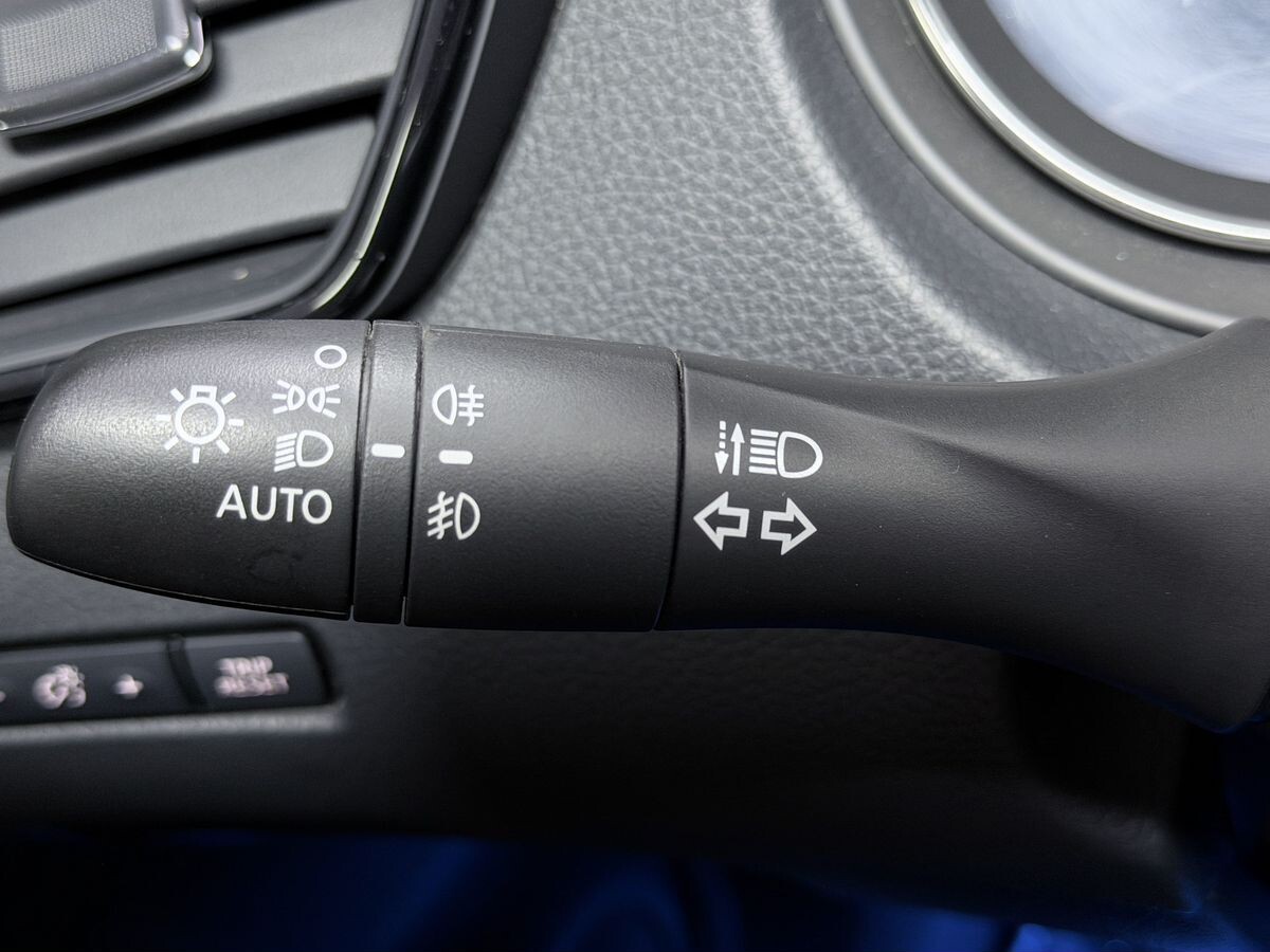 Nissan X-Trail 2023 - фото автомобиля