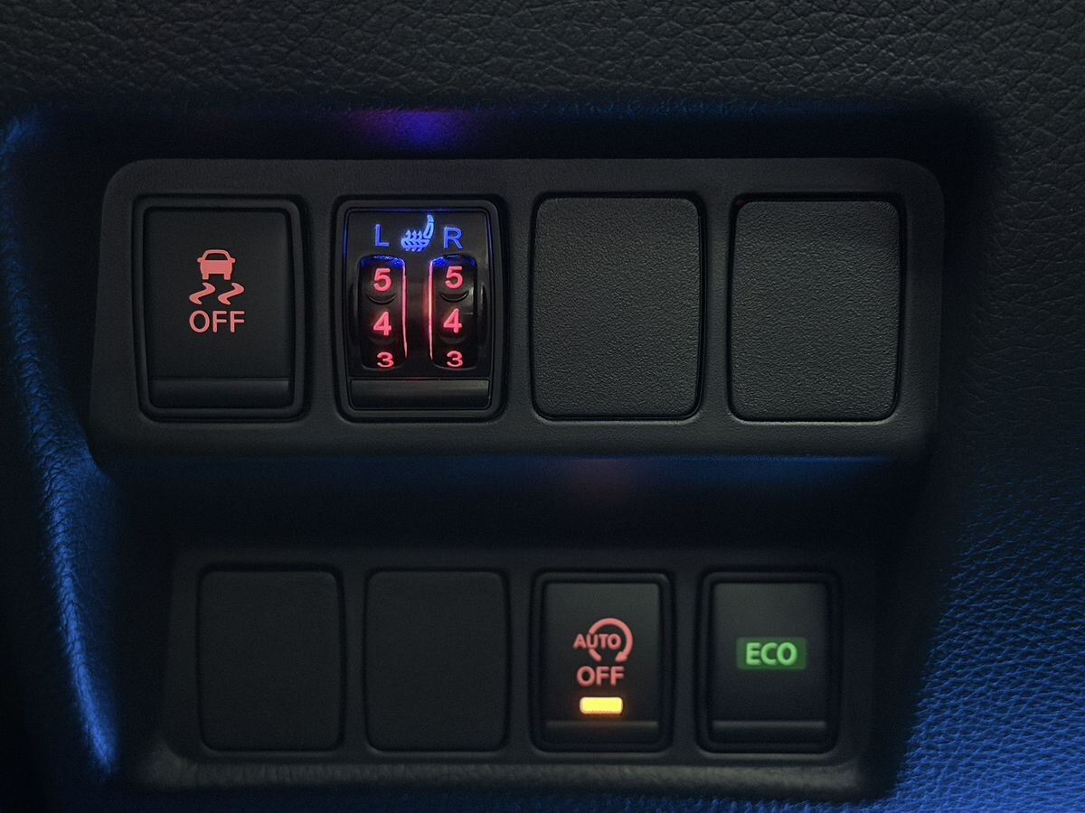 Nissan X-Trail 2023 - фото автомобиля