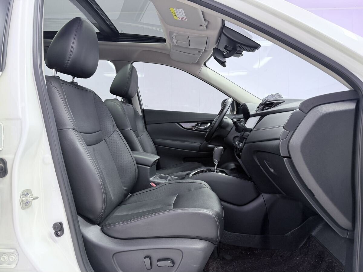 Nissan X-Trail 2023 - фото автомобиля