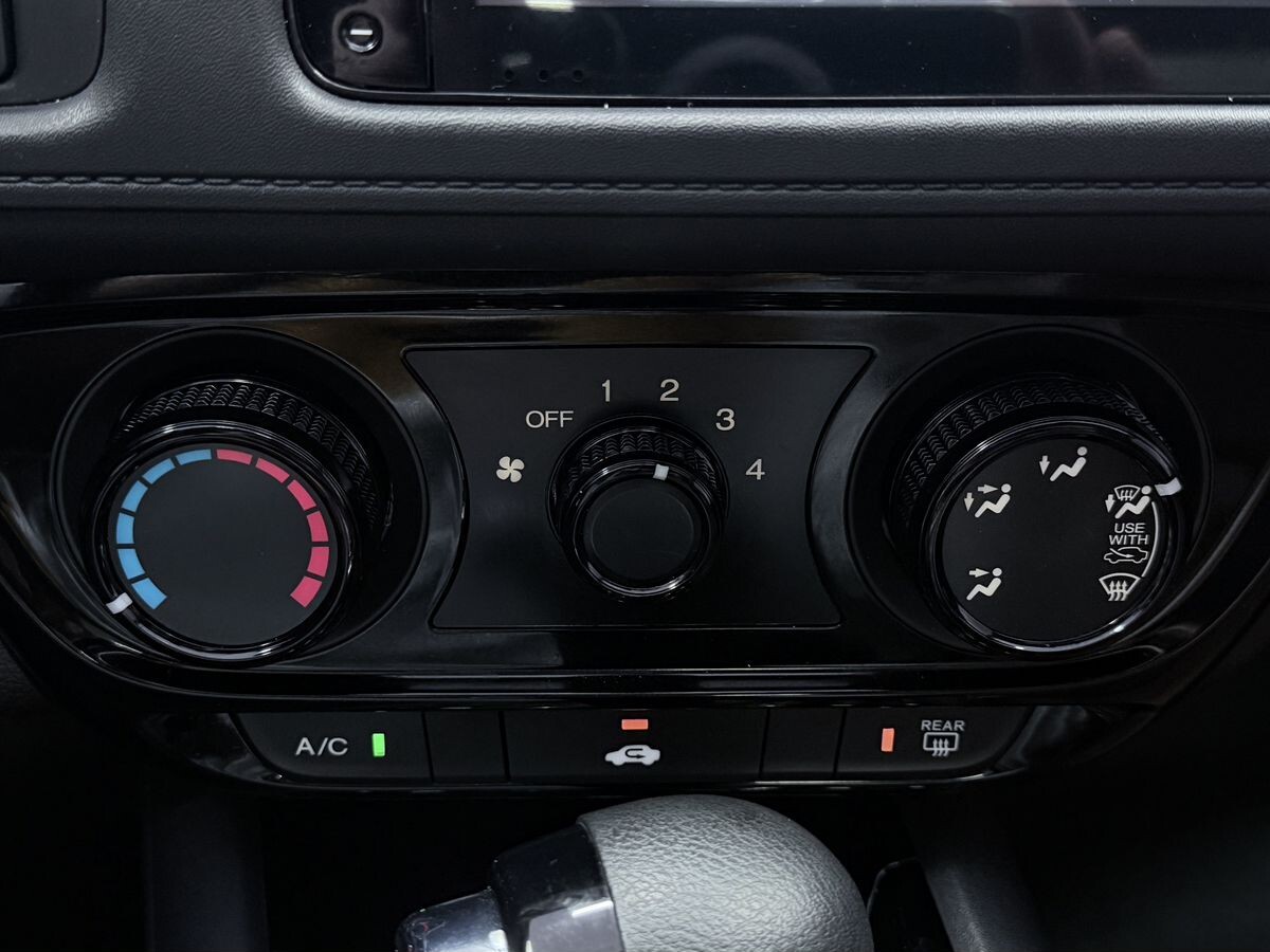 Honda Vezel 2022 - фото автомобиля