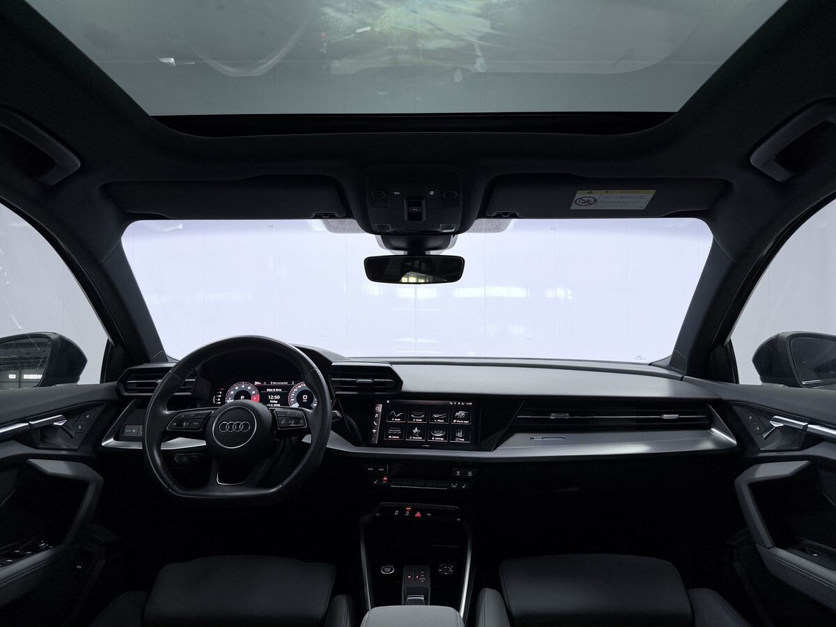Audi A3 2022 - фото автомобиля