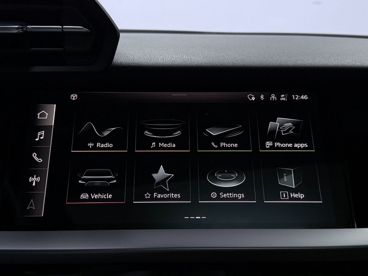 Audi A3 2022 - фото автомобиля