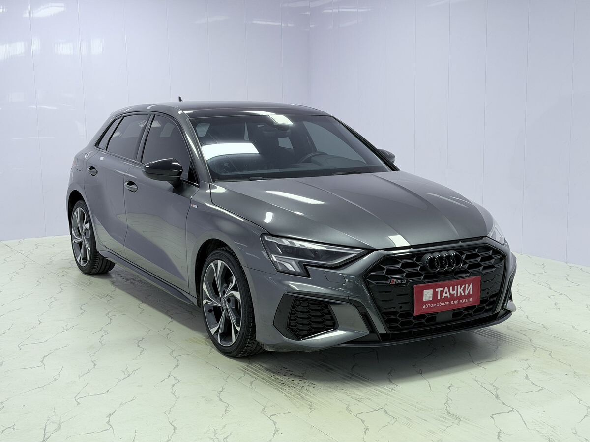 Audi A3 2022 - фото автомобиля