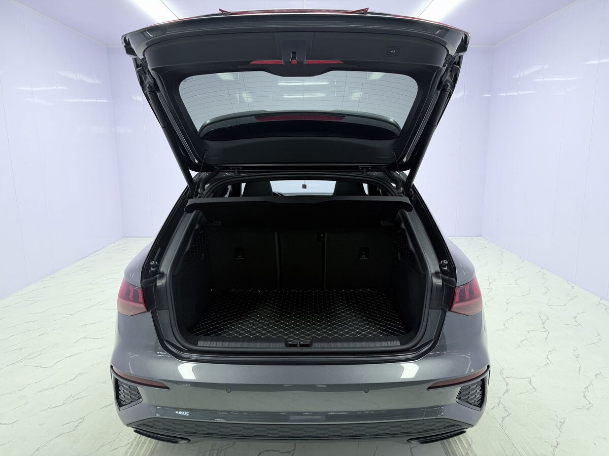 Audi A3 2022 - фото автомобиля