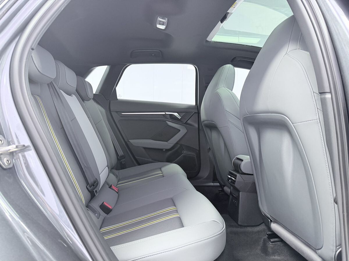 Audi A3 2022 - фото автомобиля