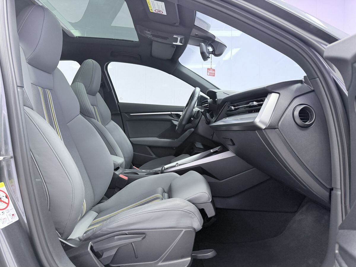 Audi A3 2022 - фото автомобиля