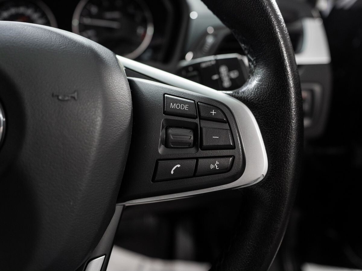 BMW X1 2015 - фото автомобиля
