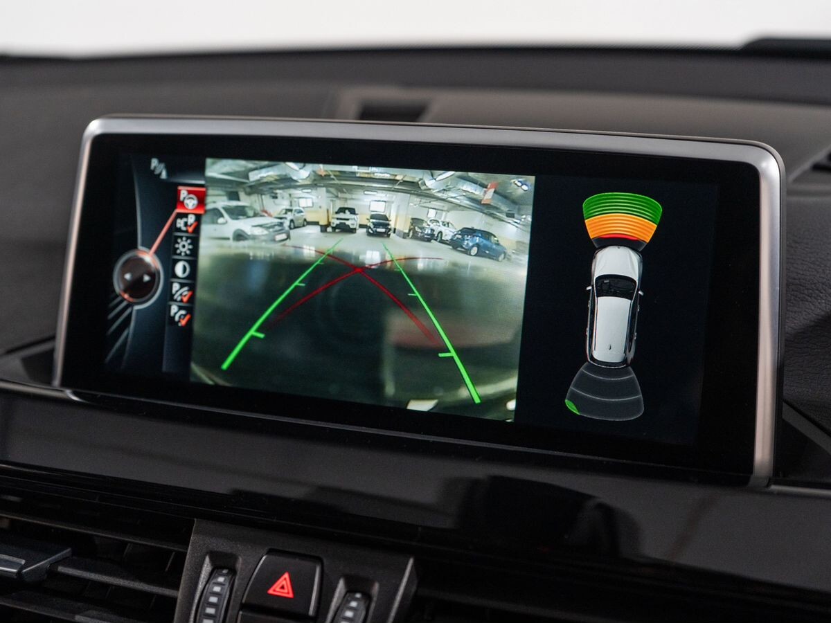BMW X1 2015 - фото автомобиля