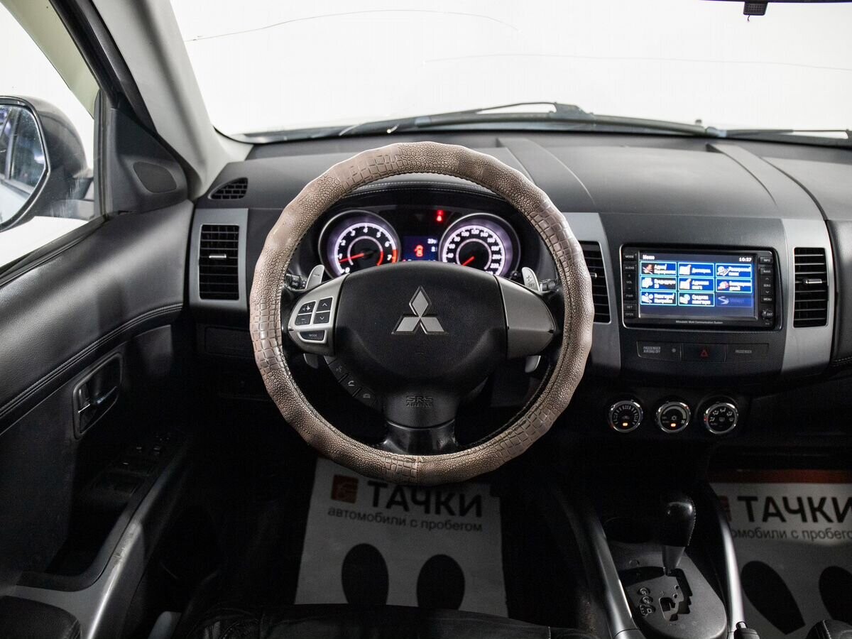 Mitsubishi Outlander 2011 - фото автомобиля