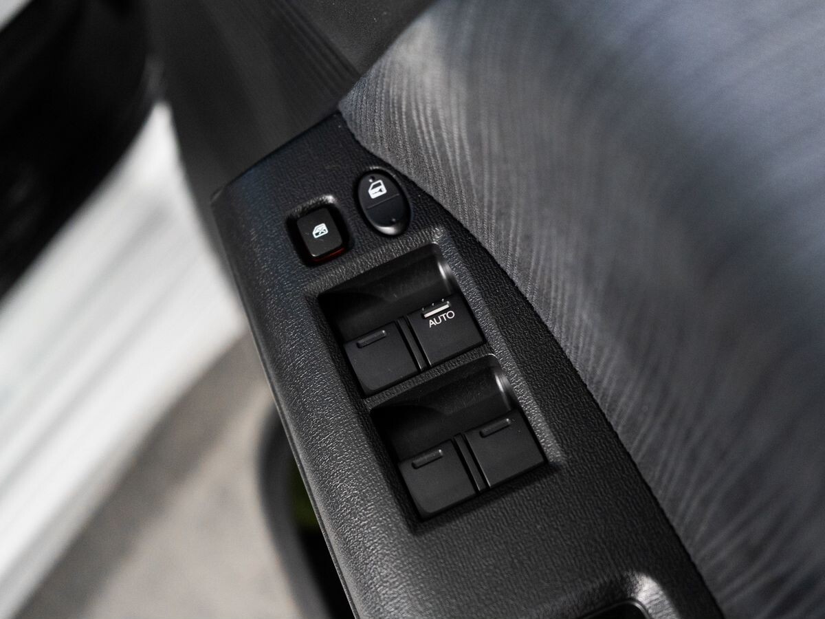 Honda Freed 2012 - фото автомобиля