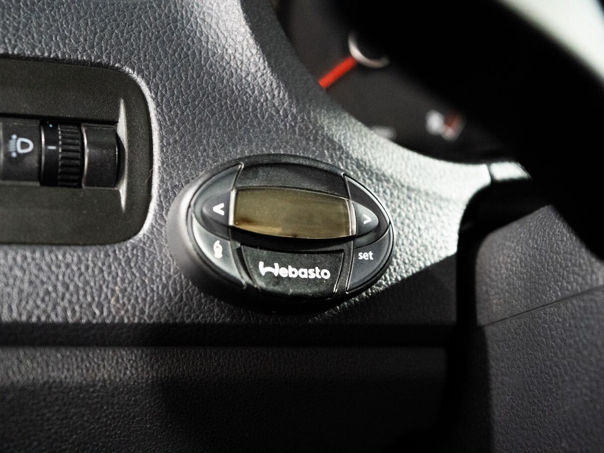Volkswagen Polo 2012 - фото автомобиля