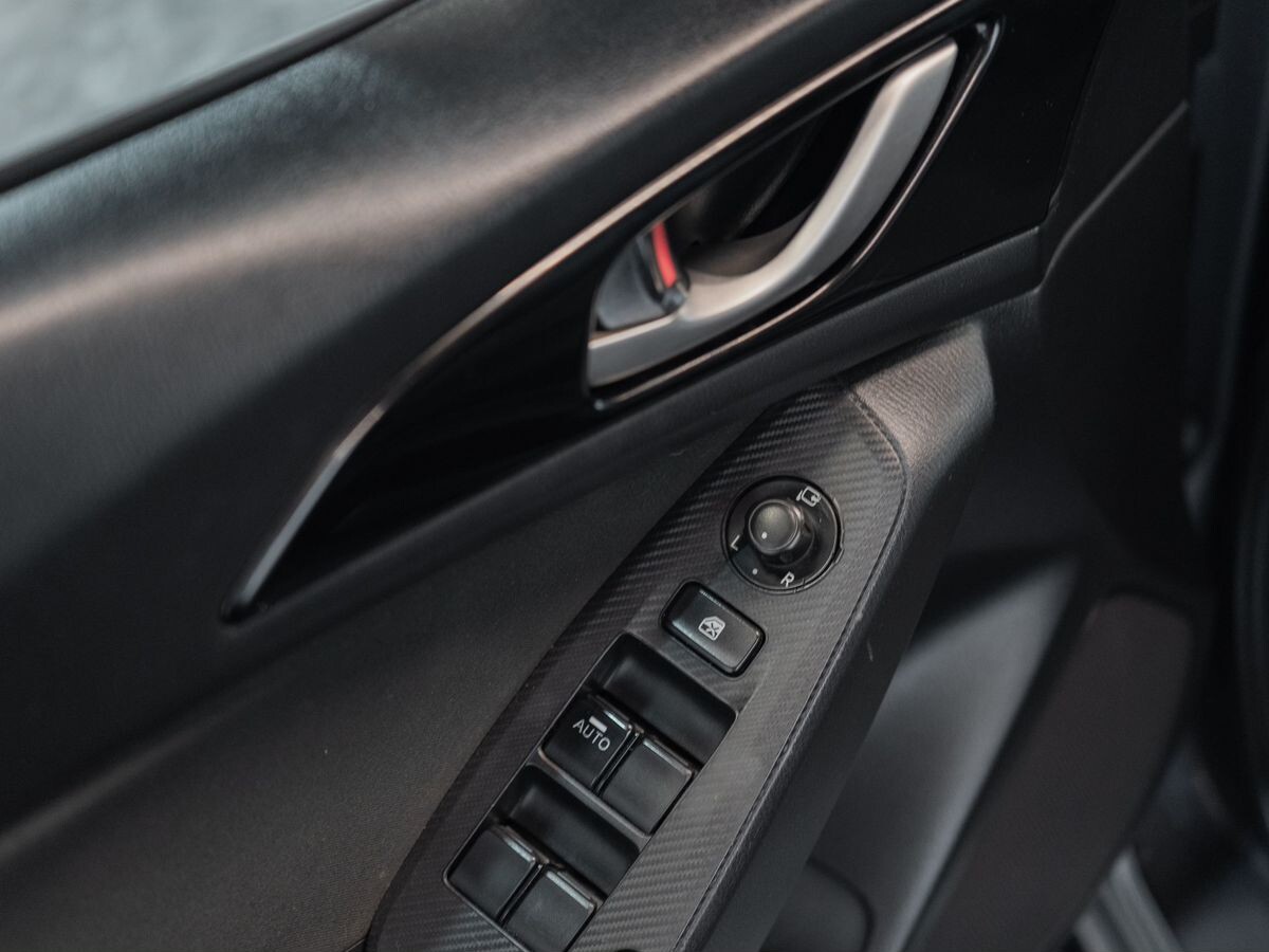 Mazda Mazda3 2013 - фото автомобиля