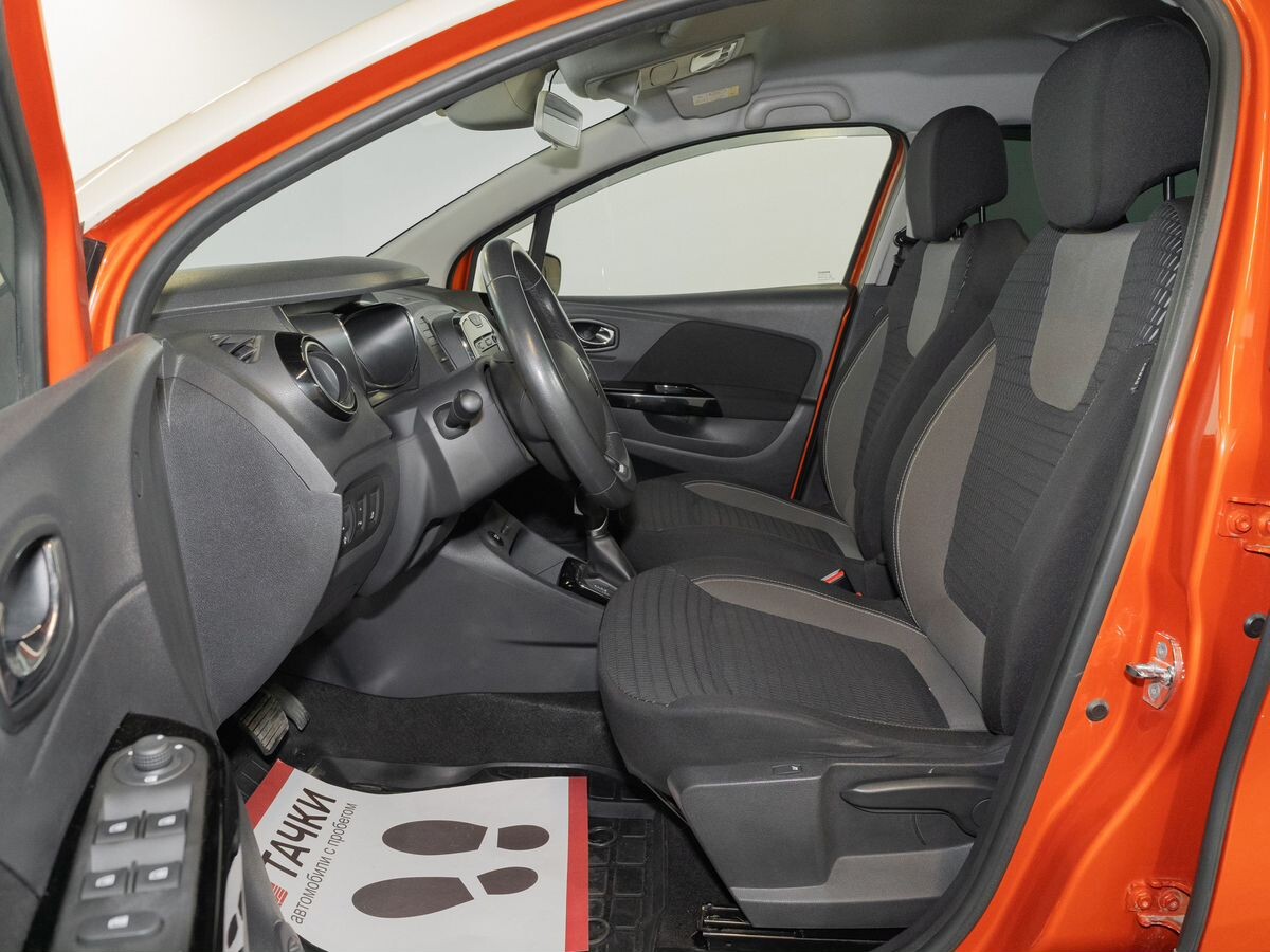 Renault Kaptur 2017 - фото автомобиля