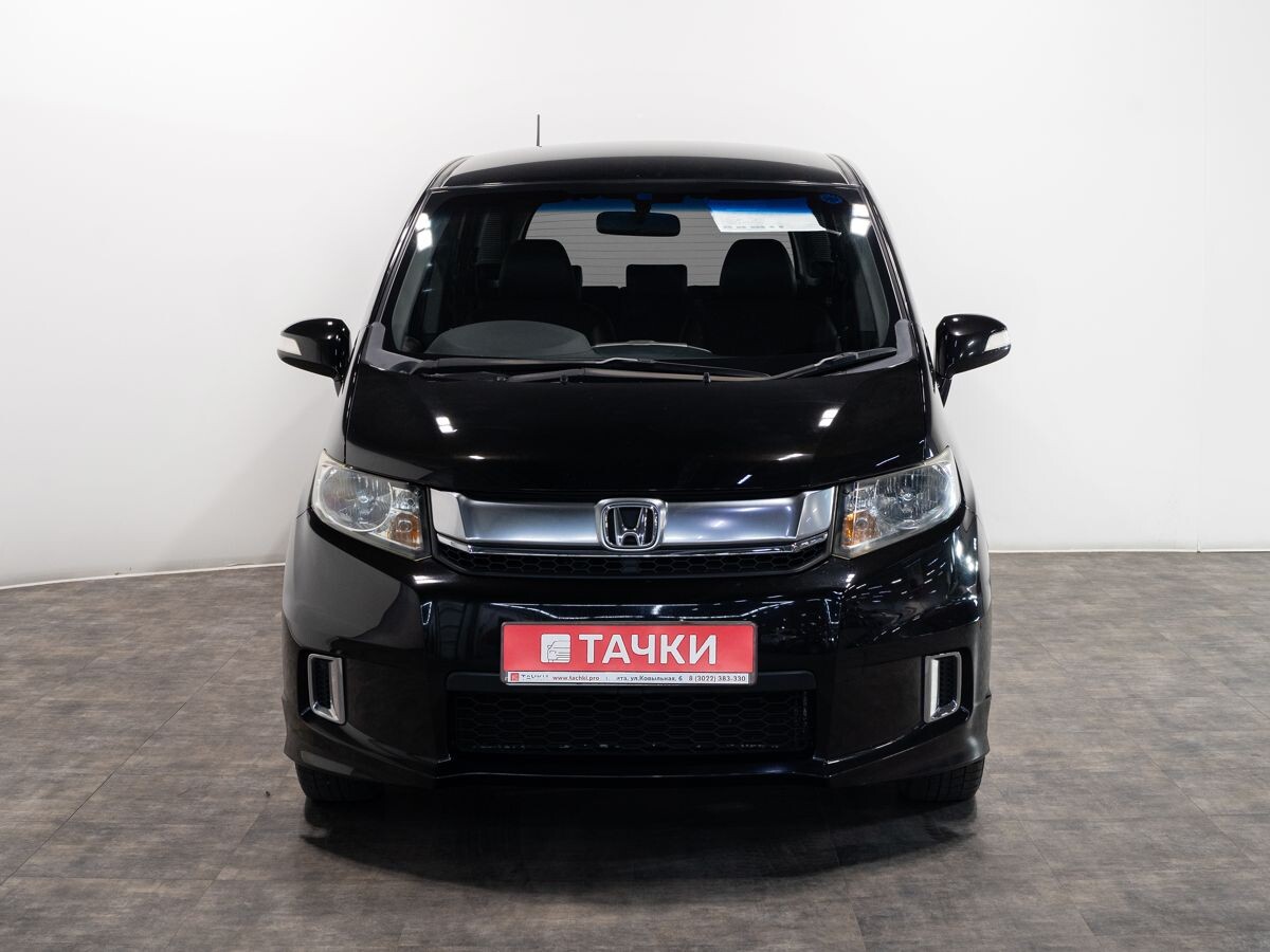 Honda Freed Spike 2014 - фото автомобиля